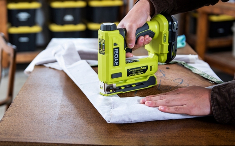 Using a RYOBI Staple Gun to create a DIY headboard