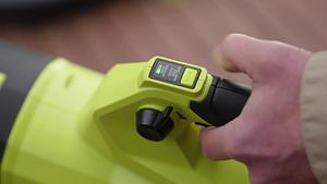 t-9065504369-r36xblw40-ry-36v-hp-brushless-800cfm-blower.mp4