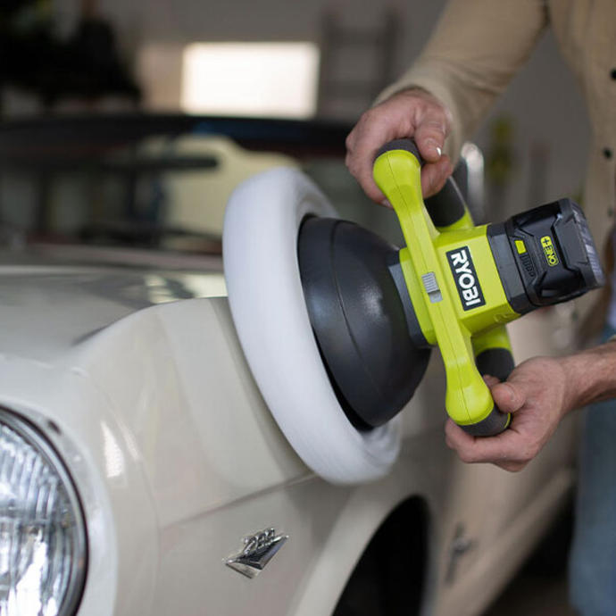 Ryobi buffing tool used to polish car